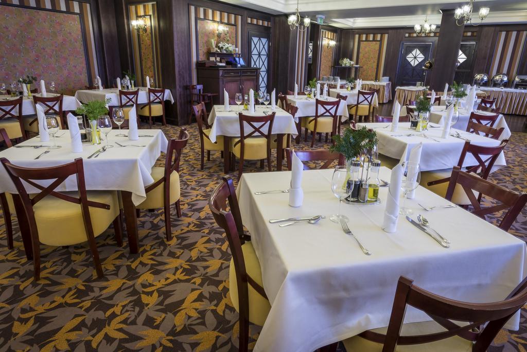 Krysztal Conference & Hotel 4*