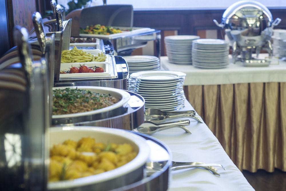 Krysztal Conference & Hotel 4*